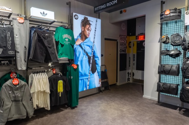 Vision General Contractors JD Sports build